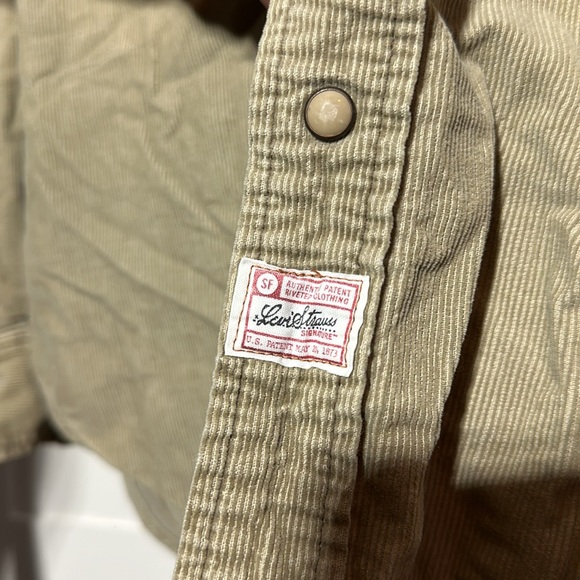 Levis Vintage Corduroy Shirt - Picture 6 of 7